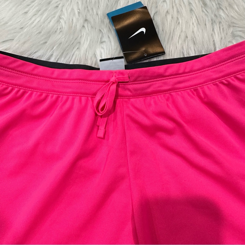 Girl’s Nike Shorts - Picture 4 of 8